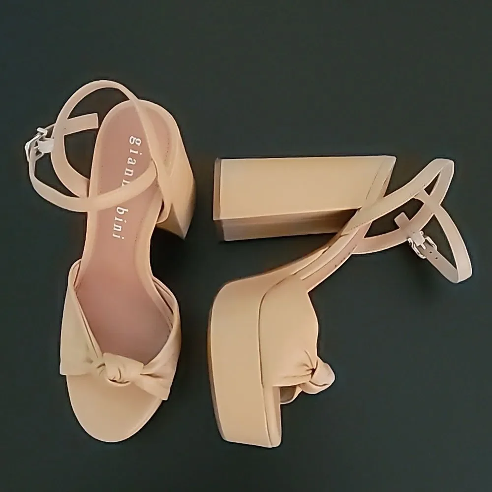 Gianni Bini Hartliye Leather Knot Ankle Strap Platform Dress Sandals Size 9.5M
